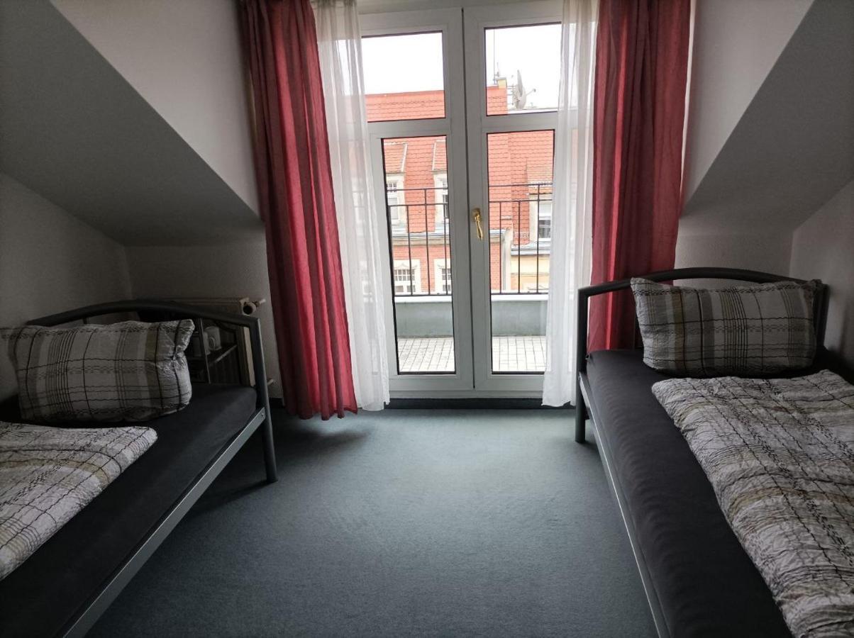 Pension Fuer Monteure In Dresden, Zimmer Mit Eigenem Bad Und Grosser Gemeinschaftskueche Exterior foto