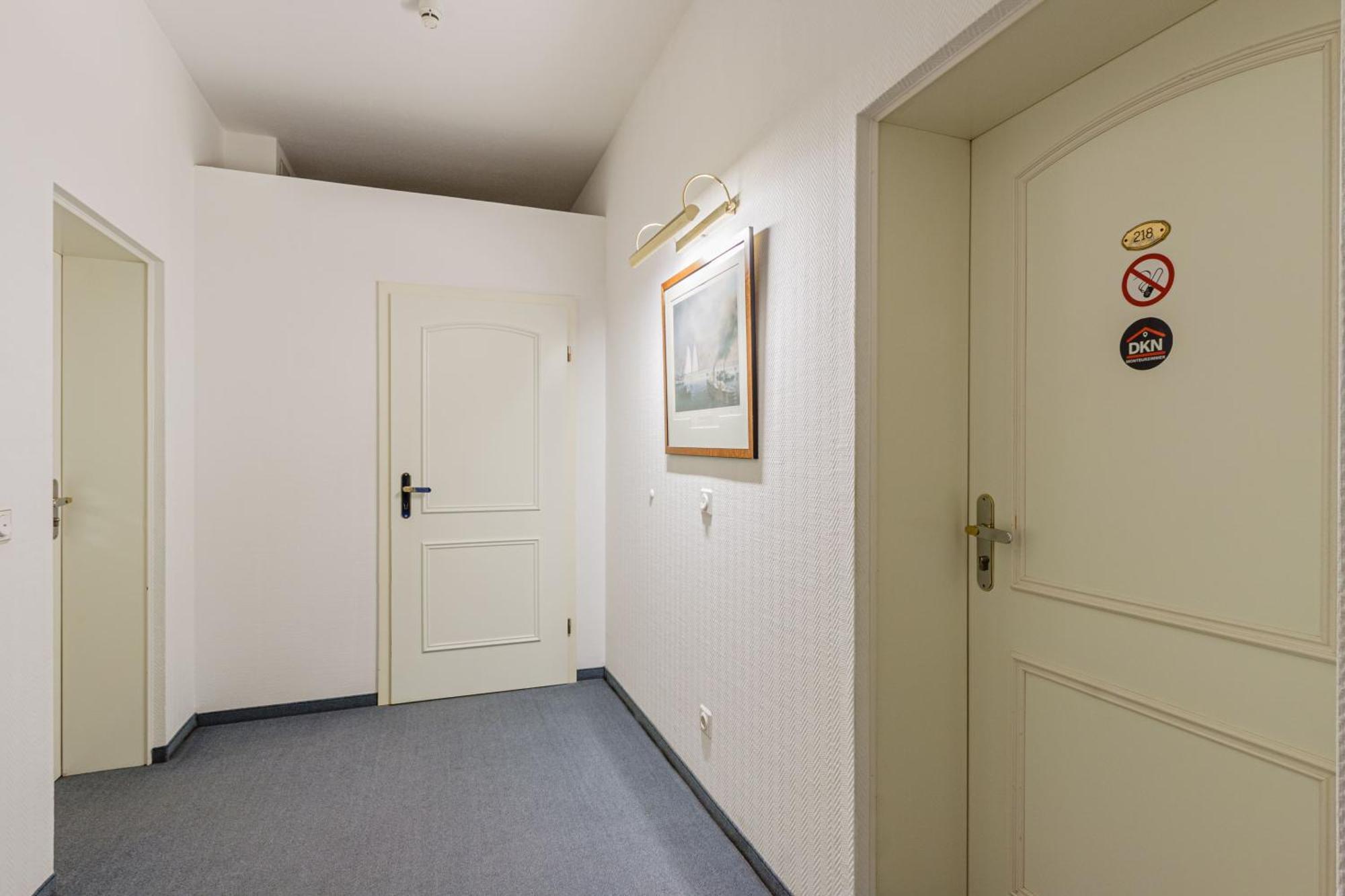 Pension Fuer Monteure In Dresden, Zimmer Mit Eigenem Bad Und Grosser Gemeinschaftskueche Exterior foto